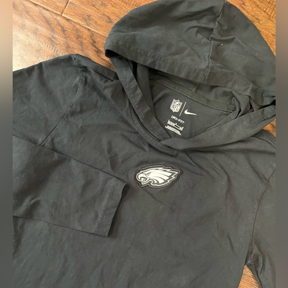 Nike dri fit Boys T Shirt Long Sleeve Hoodie Black Philadelphia Eagles NFL Large